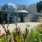 Апартаменты The Thalassa Centre Ideal For Visitors 2