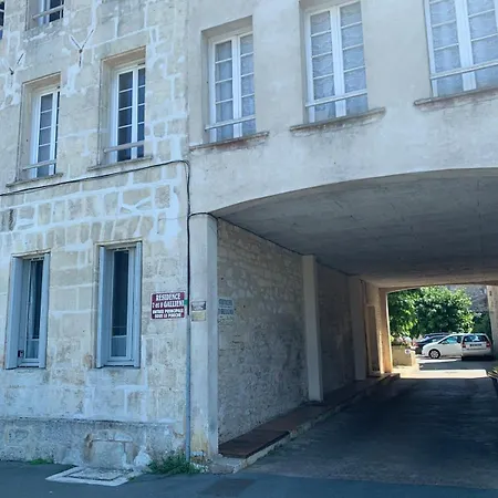 Appartement Le Thalassa Centre Rochefort Idéal curiste 2 *